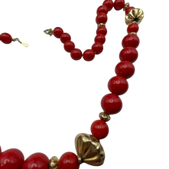 **Beaded Necklace Textured Gold Tone And Red Beads 30" - Picture 2 of 7